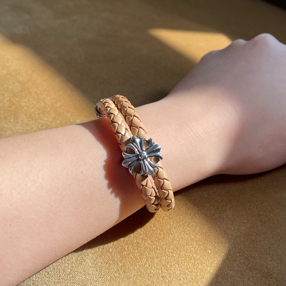 Tan leather and sterling silver fleur-de-lis Thomas Sabo bracelet size small